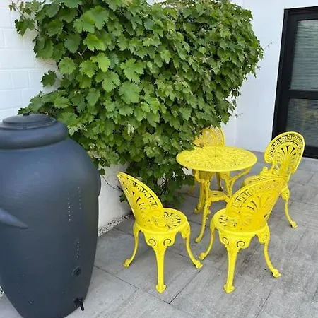 Privatwohnung Mit Terrasse Zum Relaxen Lägenhet *